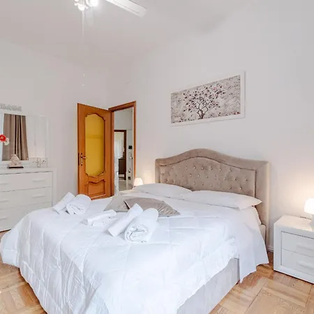 Guesthost - Bright Near Parco Dora - Two Balconies Turyn