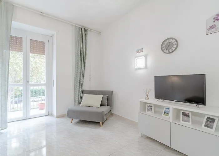 Guesthost - Bright Near Parco Dora - Two Balconies Appartement