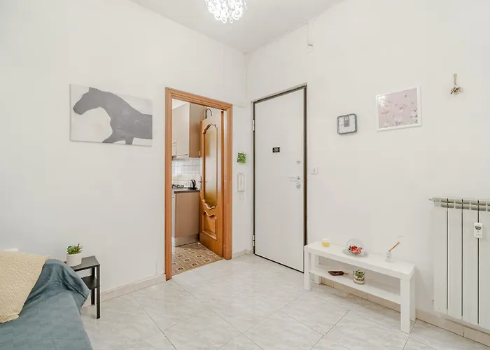 Guesthost - Bright Near Parco Dora - Two Balconies Appartement