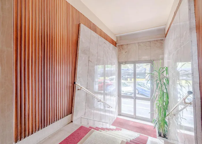 شقة Guesthost - Bright Near Parco Dora - Two Balconies
