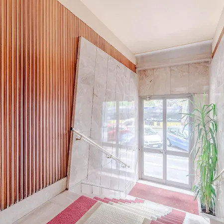 아파트 Guesthost - Bright Near Parco Dora - Two Balconies