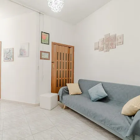 Apartman Guesthost - Bright Near Parco Dora - Two Balconies *