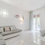Appartement Guesthost - Bright Near Parco Dora - Two Balconies Turin