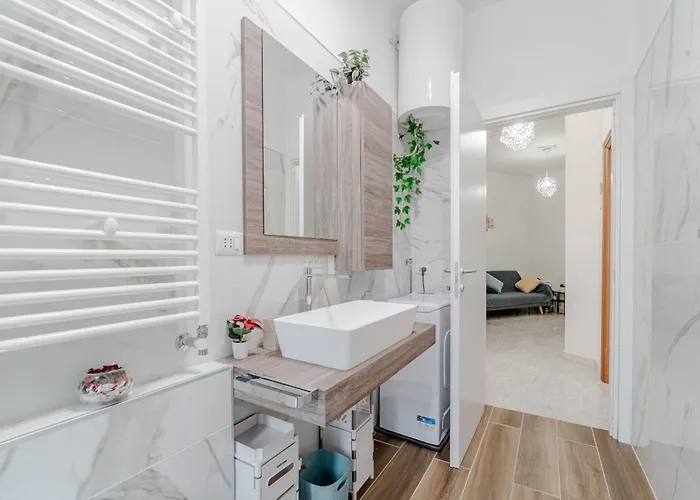 Apartment Guesthost - Bright Near Parco Dora - Two Balconies *